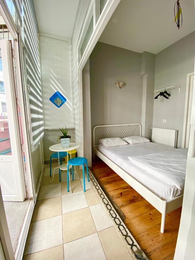Windrose Hostel Istanbul Exterior photo