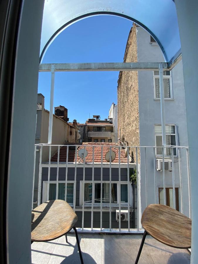 Windrose Hostel Istanbul Exterior photo
