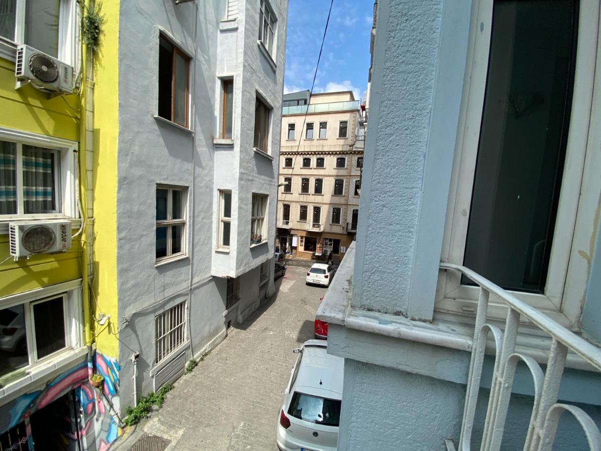 Windrose Hostel Istanbul Exterior photo
