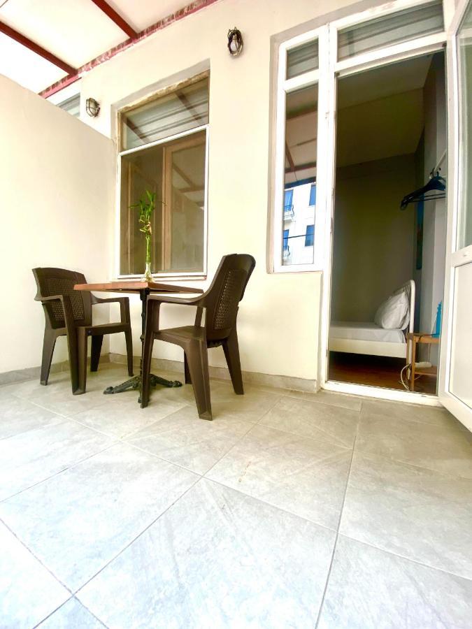 Windrose Hostel Istanbul Exterior photo