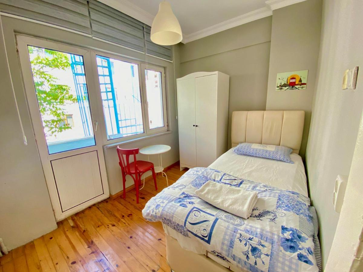 Windrose Hostel Istanbul Exterior photo