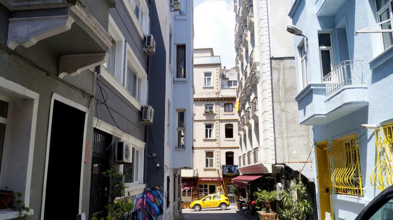 Windrose Hostel Istanbul Exterior photo